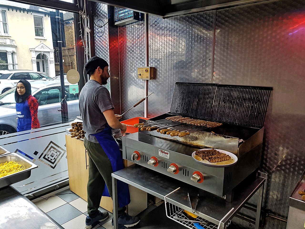Endüstriyel ızgara — gazlı pişirme ekipmanı